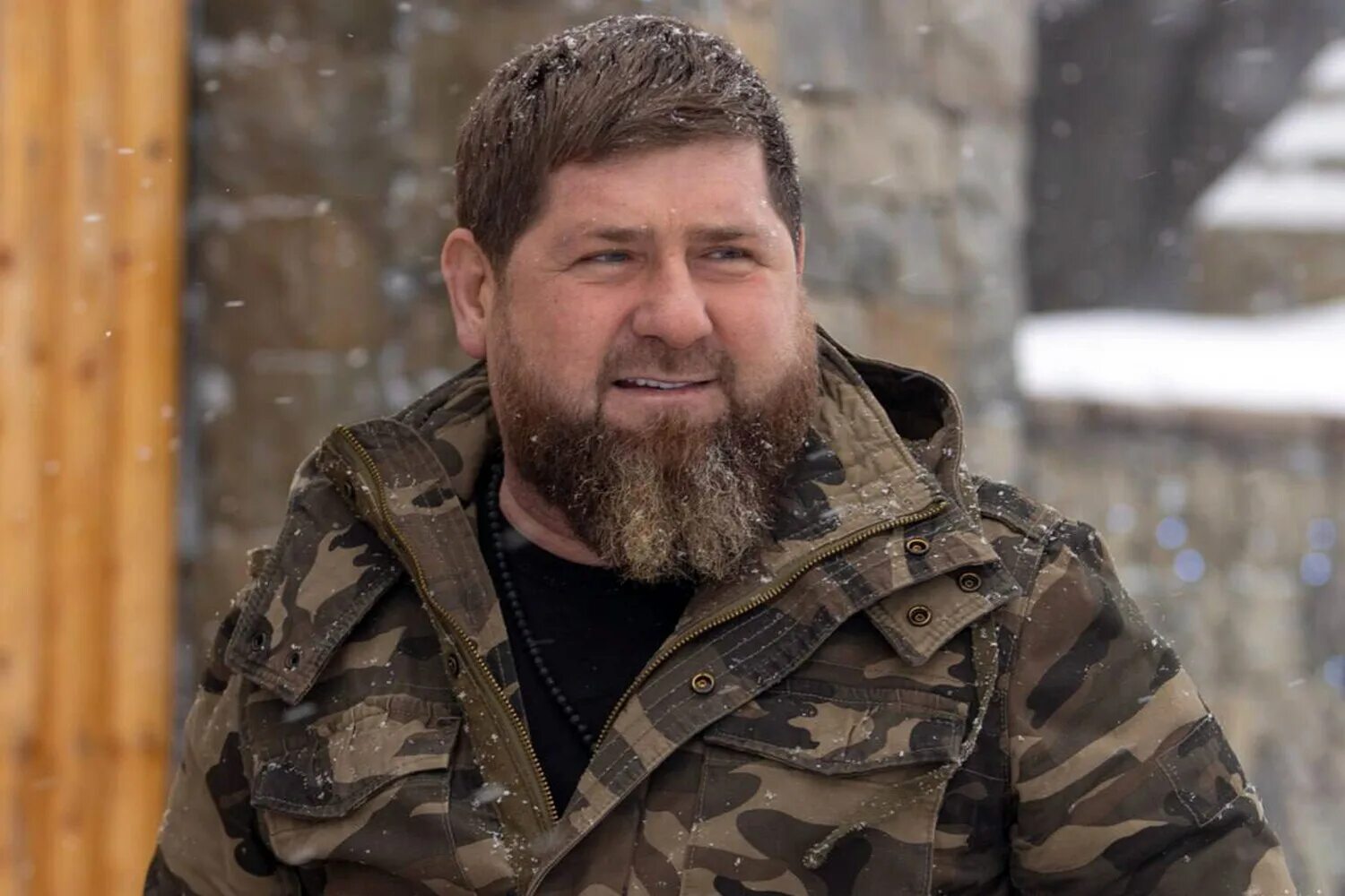 Кадыров. Рамзан кадыров 2002. Рамзан кадыров прическа. Рамзан кадыров 1998. Кадыров 2002.