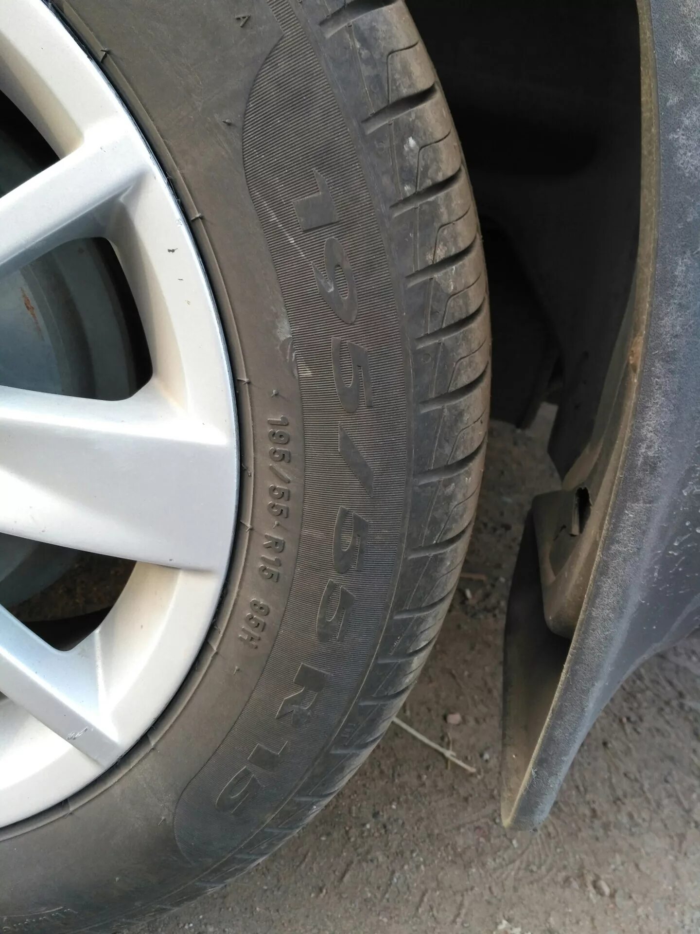 Резина лето на поло. 195/55 R15 Polo. Резина r 15 195/55 на поло седан. Pirelli p1 195/55 r15. 195/55 R15 резина Фольксваген поло.