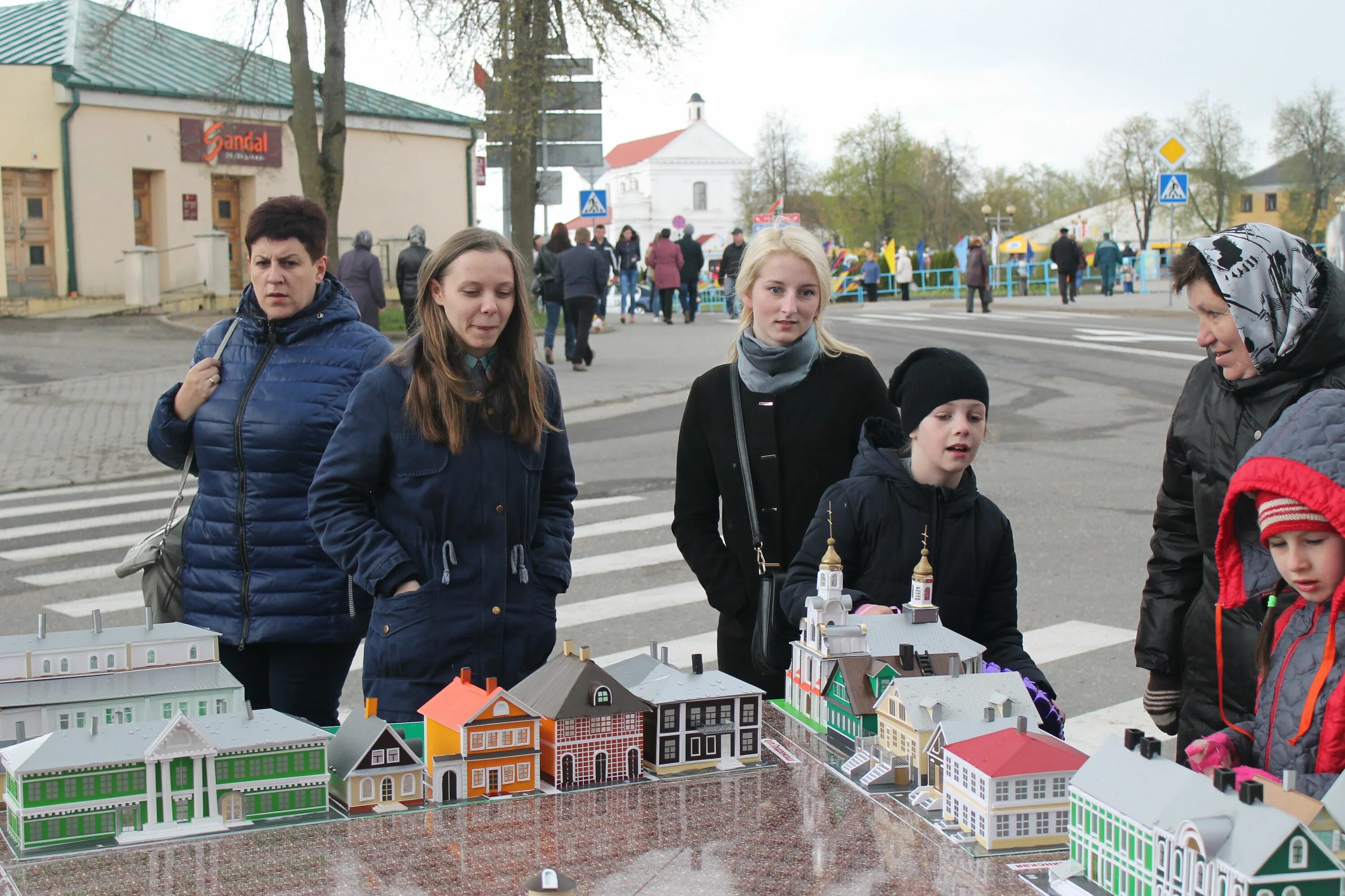 Программа новогрудок 2024. Конкурс пожарная безопасность аксай 2022. Работа в новогрудке свежие вакансии. Лидер новогрудок. Строймастер новогрудок.