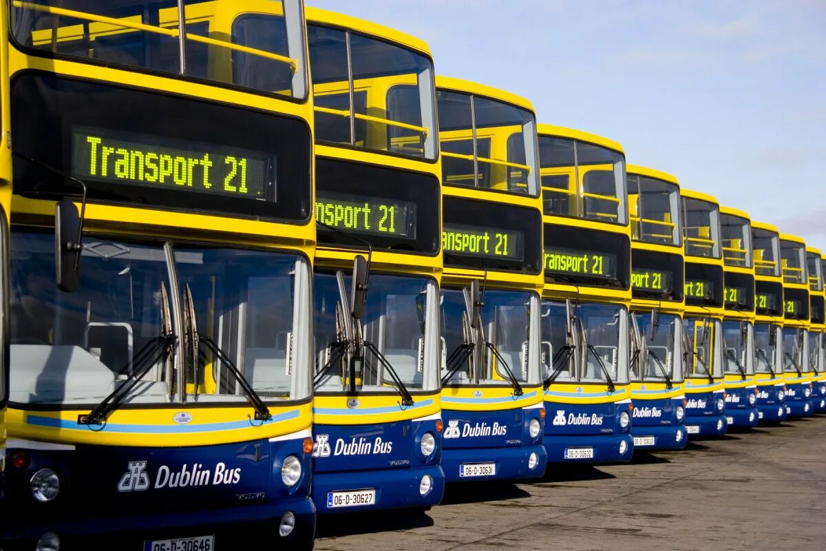 Public transportation. Автобусы в Дублине. Городской транспорт. Транспорт фото. Городской автотранспорт.