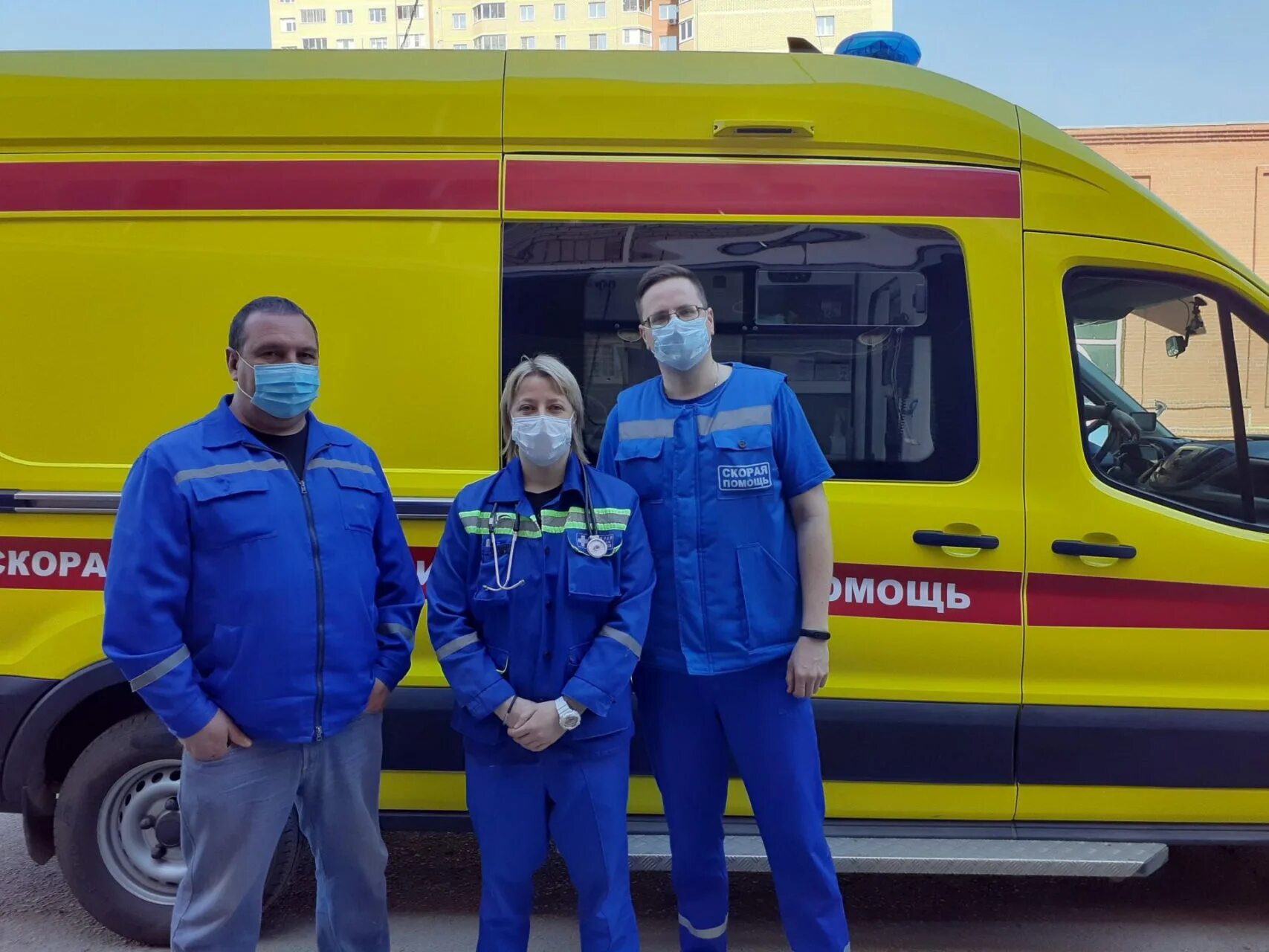 Работа бригады скорой помощи. Бригада скорой помощи. Бригада скорой помощи. Фельдшерская бригада скорой помощи. Фельдшерская бригада скорой помощи.