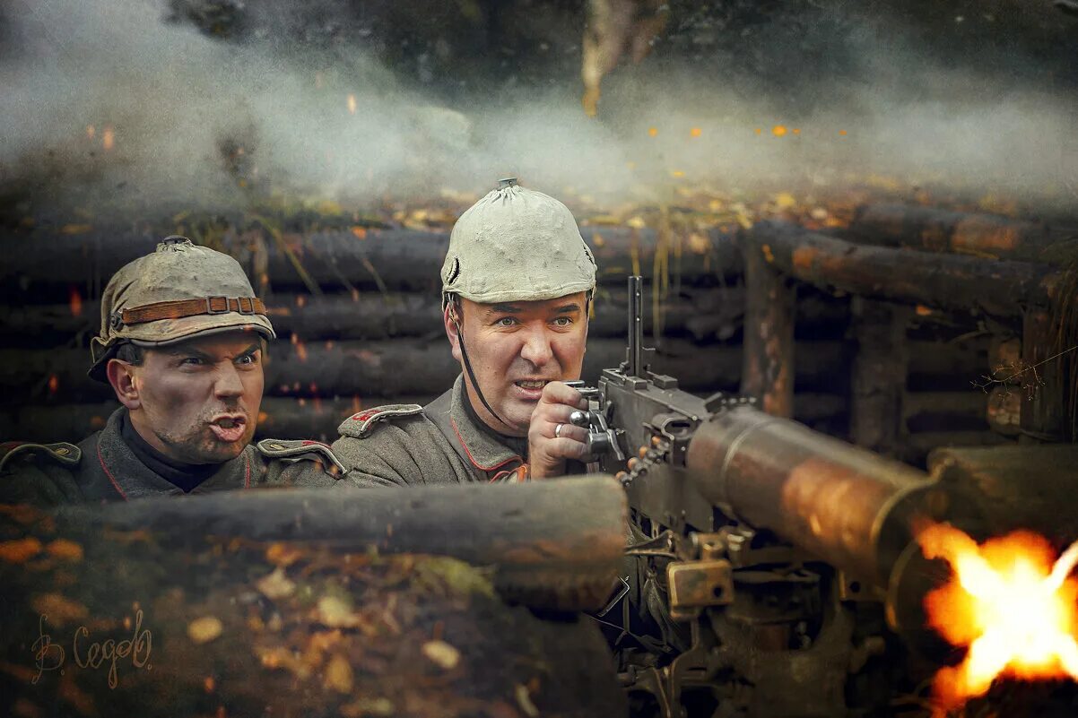 гармонь великой отечественной войны 1941-1945. песня сижу в окопе. солдаты у костра великая отечественная война. солдаты в окопах война 1941-1945. окоп.