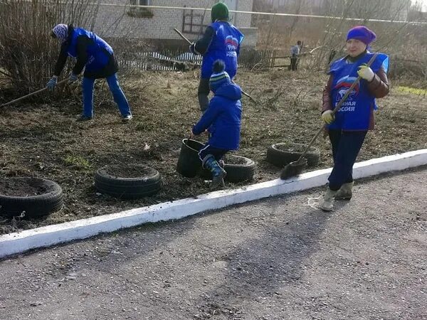 Погода бикмурзино пензенской. Юртаев Анатолий Петрович Бикмурзино. Администрация села Бикмурзино. Школа села Бикмурзино скорбим директора. Бикмурзино Неверкинского района.