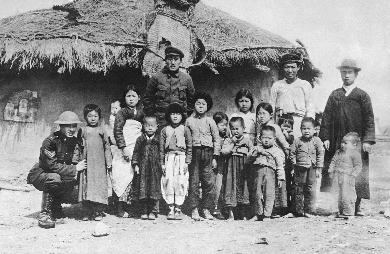 Дальний восток в начале 20 века. Переселение корейцев в Казахстан 1937-1938. Депортация корейцев в Казахстан 1937. Выселение корейцев с дальнего Востока в 1937 году. Депортация корейцев в 1937 году.