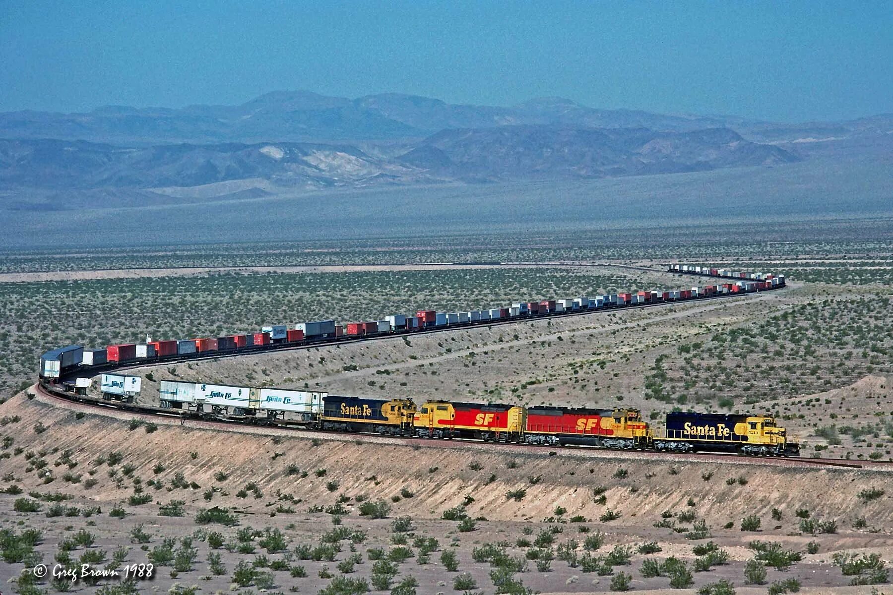 Длинные вагоны поездов. Мавритания железная дорога. Длинный поезд. Американские грузовые поезда. Самый длинный поезд.