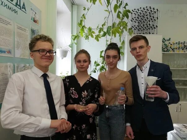 Лицей 1 добрунь. Лицей добрунь. лицей номер 1 добрунь. лицей в добруне.