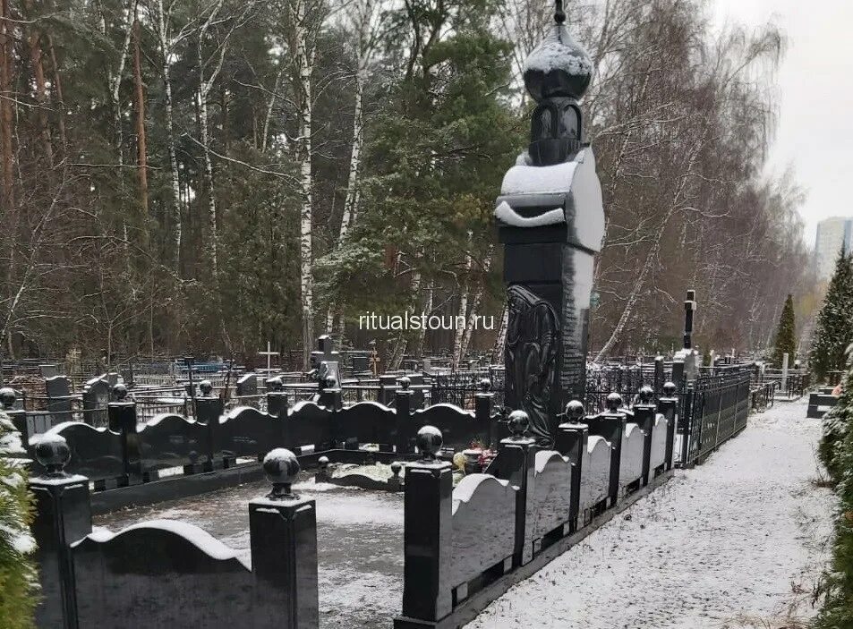 Заборьевское кладбище памятники. Заборьевское кладбище Домодедовский район. Останкино кладбище. Кладбище в Заборье Домодедово. Кладбище Бочевинка в Электроуглях.