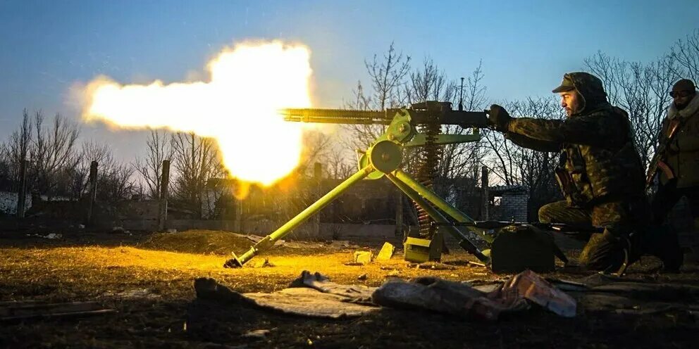 Арт обстрел. Арт обстрел. Арт обстрел. Донбасс в огне. Массированный огневой удар.