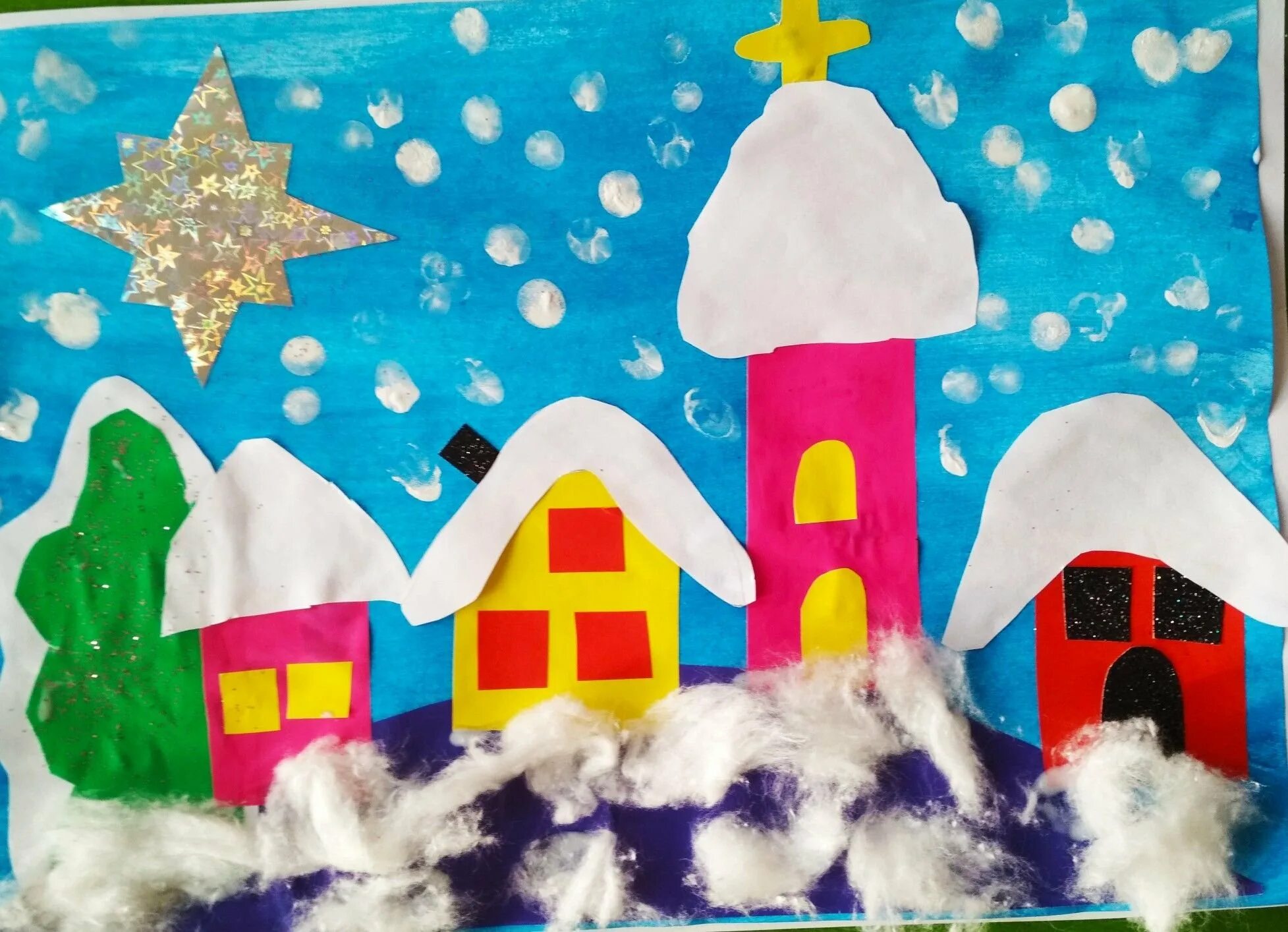 Аппликация на тему зимняя фантазия. Аппликация на тему зима. Аппликация на тему зима. Аппликация из ватных дисков. Аппликация на тему зима 3 4 года.