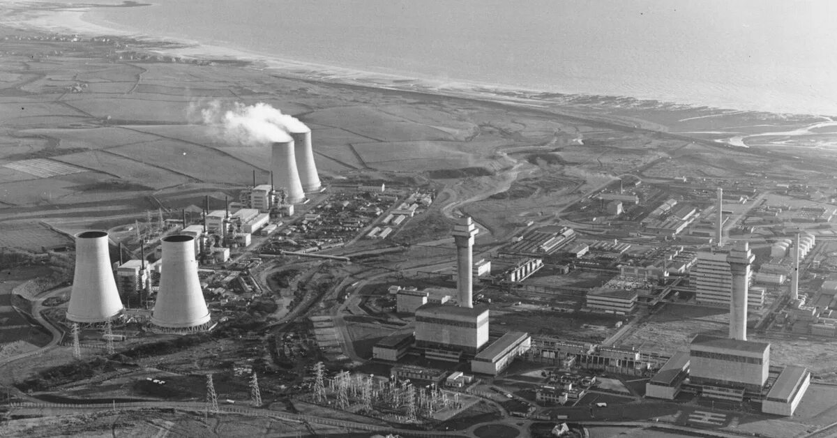 Виндскейл Великобритания 1957 авария. Атомная станция Селлафилд (Великобритания);. Авария на АЭС Великобритания 1957. АЭС Уиндскейл, Великобритания. 10 аварий на аэс