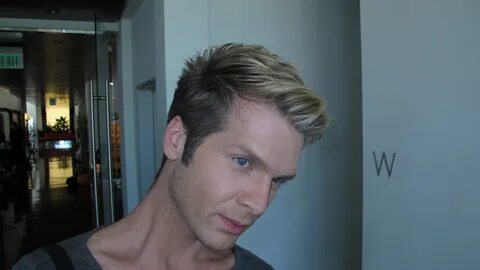 Mens Short Hair Blonde Highlights