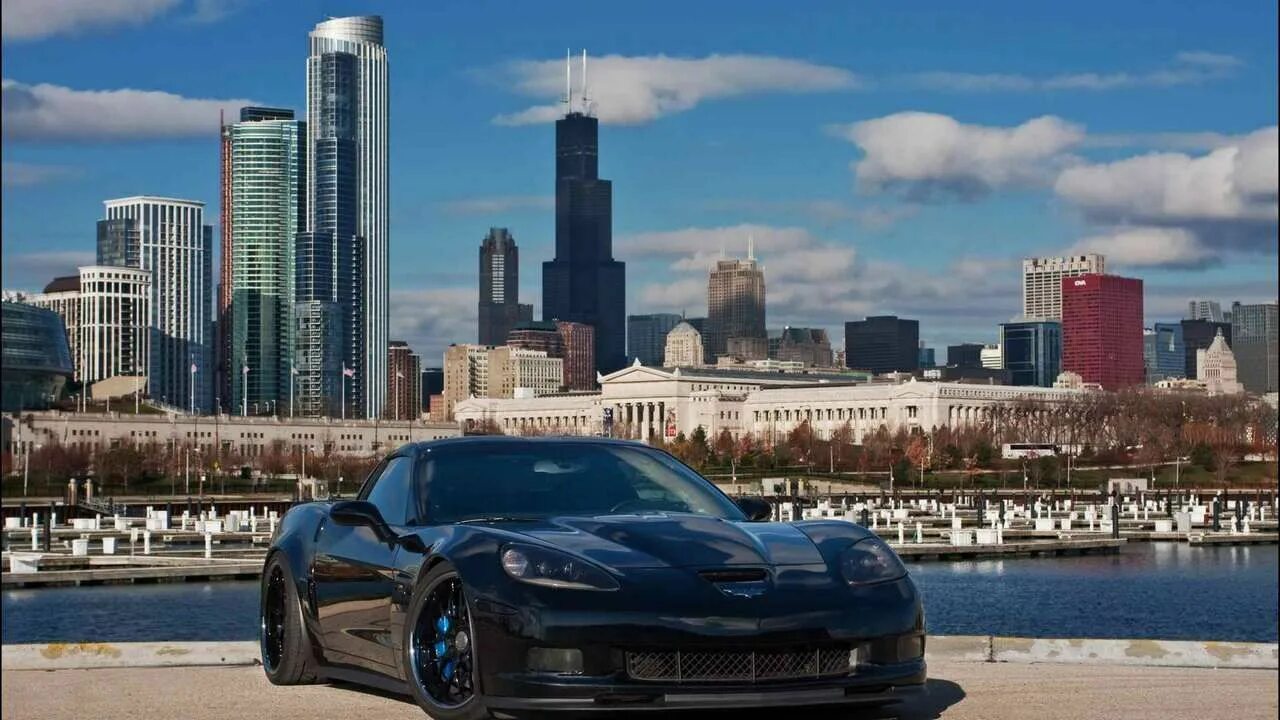 Сити 1 машина. Шевроле Корвет с7 в Нью Йорке. BMW m8 в Нью Йорке. Chevrolet Corvette Miami. Chevrolet Corvette 1992.