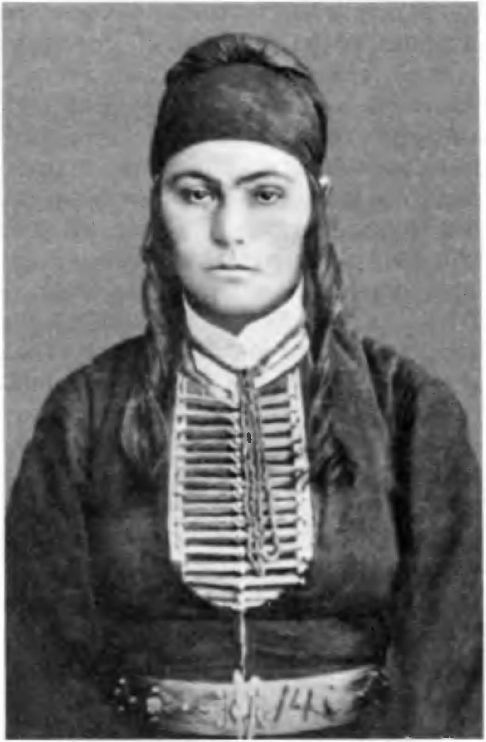 Осетинки внешность. Шаова харихан исхаковна. Осетины 18 век. Осетинская внешность. Осетинки 19 века.