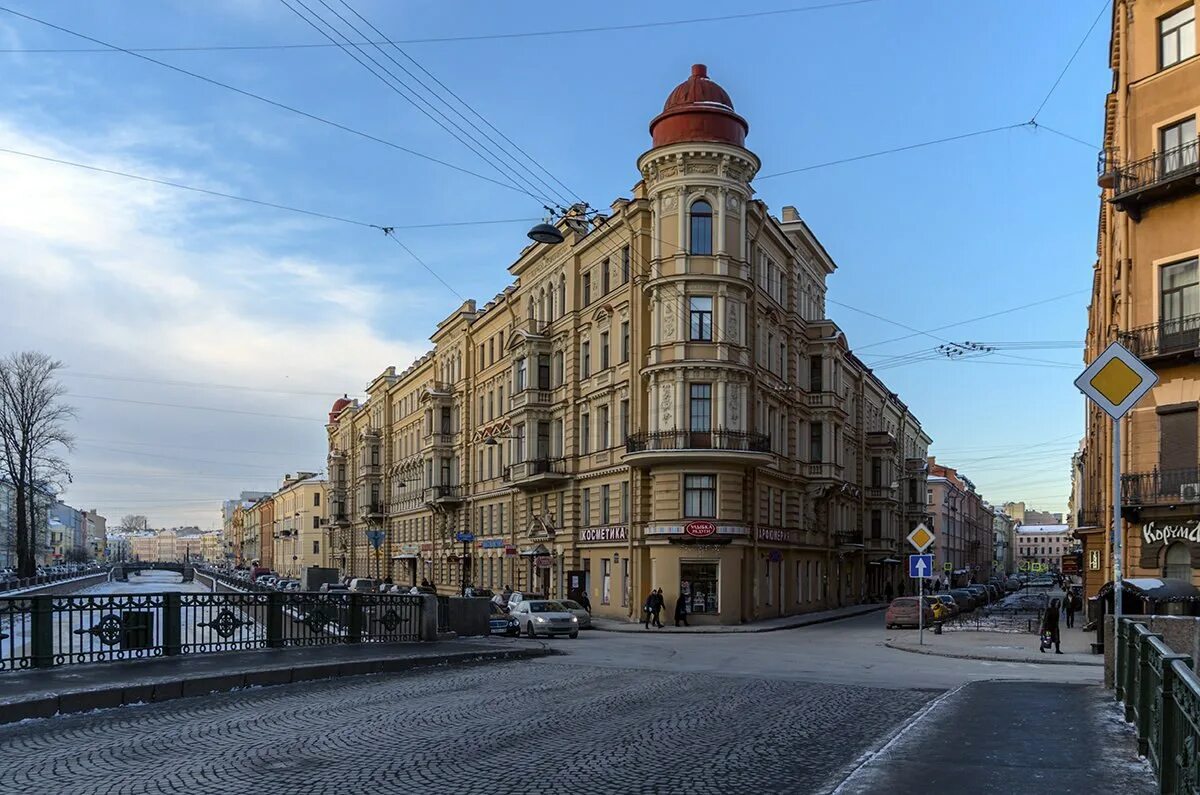 Доходный дом Зверкова Санкт Петербург. Дом Ратькова-Рожнова на канале Грибоедова. Петербург доходный дом Достоевский. Староневский проспект Санкт-Петербург.