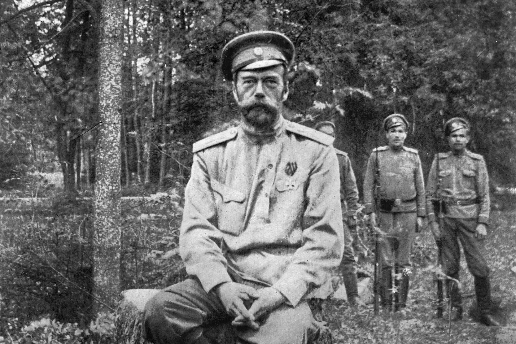 После 1917 года. Николай 2 1917. николай 2 1918. отречение николая 2. николай романов 1917.