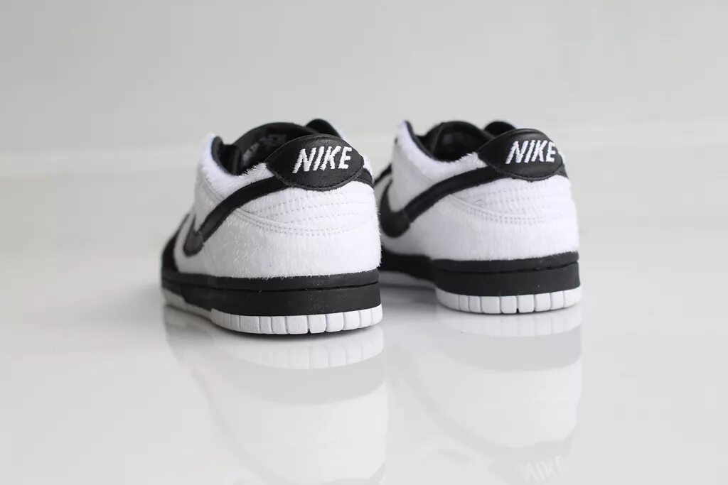 Найк панда. Nike Dunk Low Black Panda. Nike Dunk Low Panda White Black. Nike Dunk Panda. Nike SB Dunk Low Black White Panda.