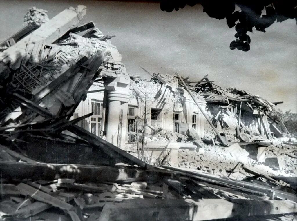 Землетрясение в ашхабаде в 1948 году. 1948 6 октября ашхабад. Землетрясение в ашхабаде в 1948. Землетрясение в туркмении 1948. Землетрясение в ашхабаде в 1948 году.