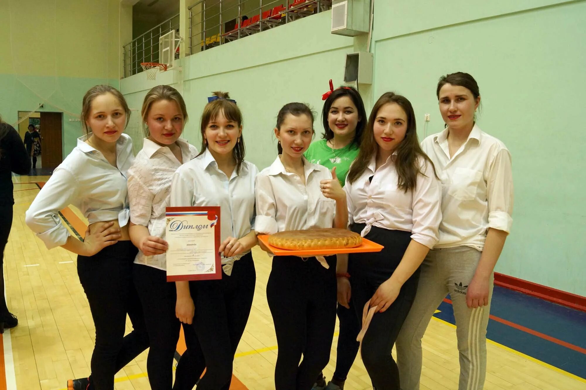 Скопинская колония поселение 4. Ка 4 ка девушки. А ну ка девочки 1 класс. Мода на конкурс а ну ка девушки. Ка 4 ка девушки.