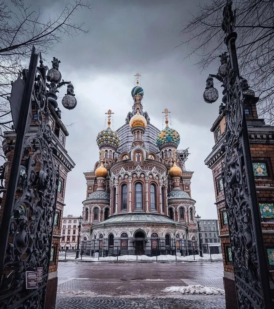 Третье место санкт петербург. Храм спаса-на-крови санкт-петербург. храм воскресения христова в санкт-петербурге. собор воскресения христова на крови в санкт-петербурге. достопримечательности санкт-петербурга храм спаса на крови.