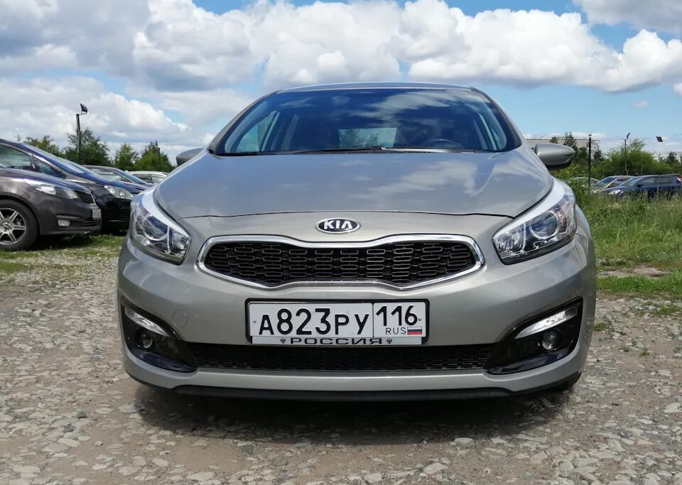 Дневные ходовые Kia Ceed 2. Kia Ceed 2016 ДХО. ДХО Киа СИД 2016. Ходовые огни на Kia Ceed 2017.