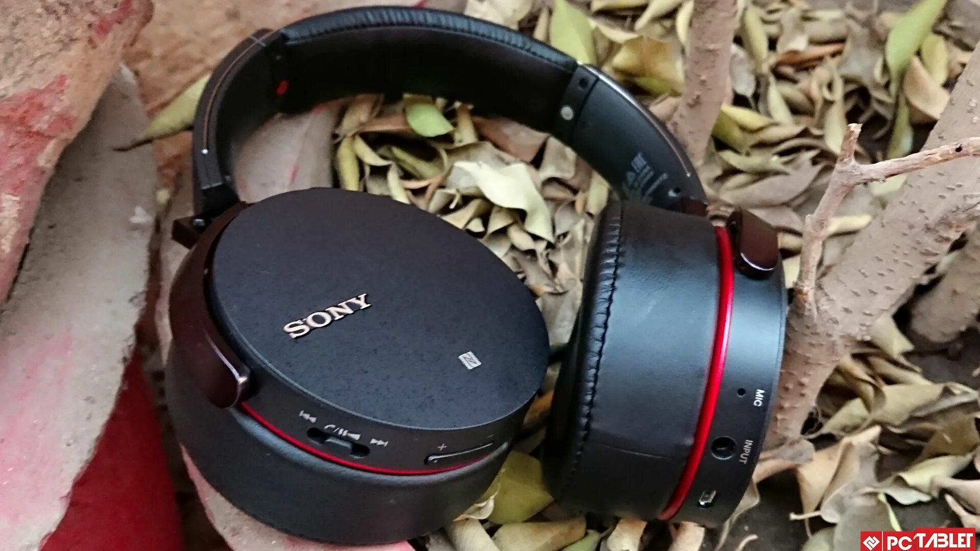 Сони басс. Sony MDR-xb950b1. Sony xb950. Sony xb950b1 Extra Bass Wireless Headphones. Наушники MDR-xb950ap Extra Bass™.