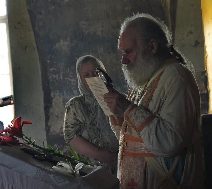сельский священник. настоятель соловецкого монастыря архимандрит порфирий. отец павел балин. дневник сельского священника. батюшка фотограф.
