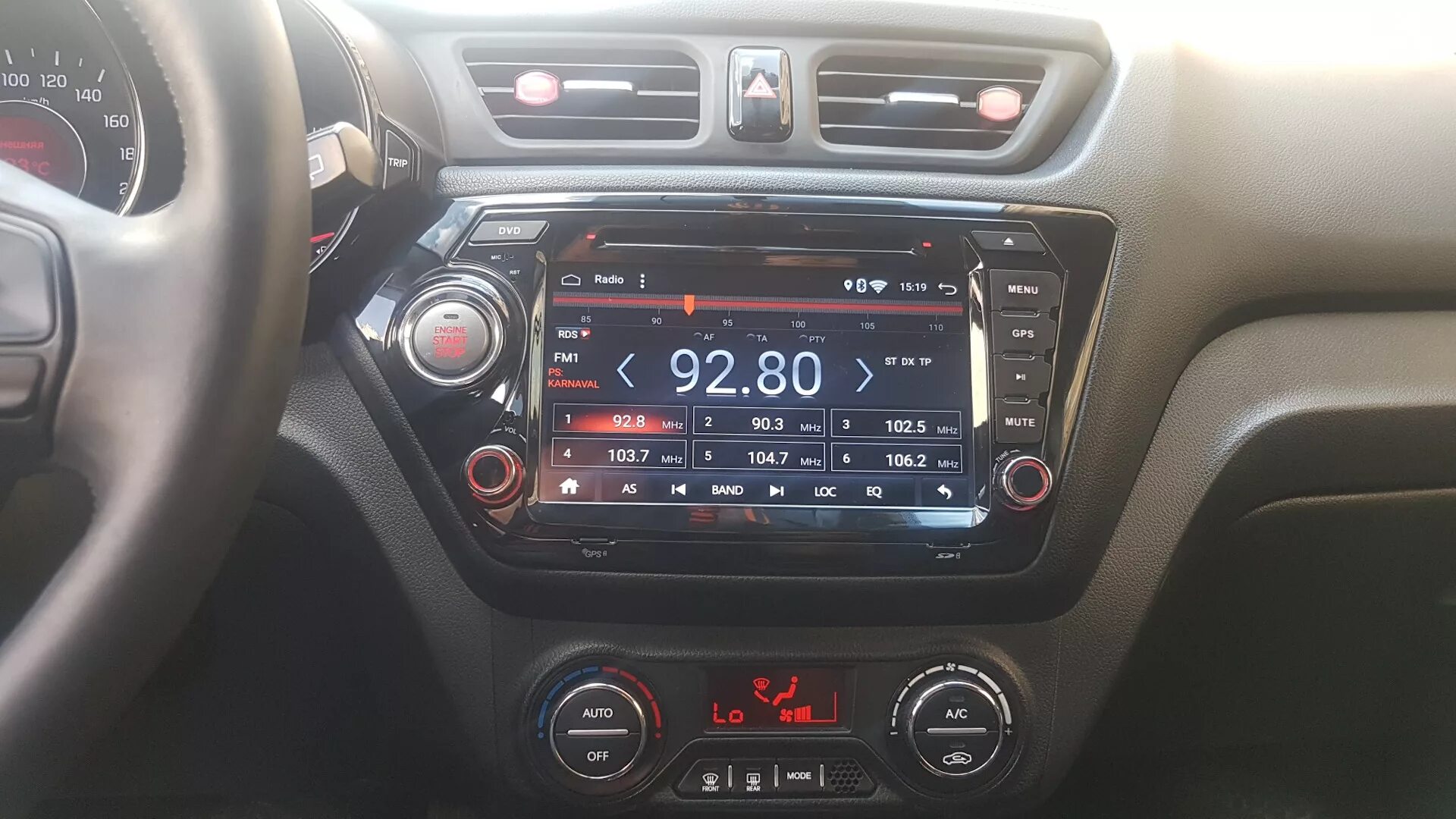 Kia Rio 3 2 din. 2 Din магнитола для Kia Rio 3.