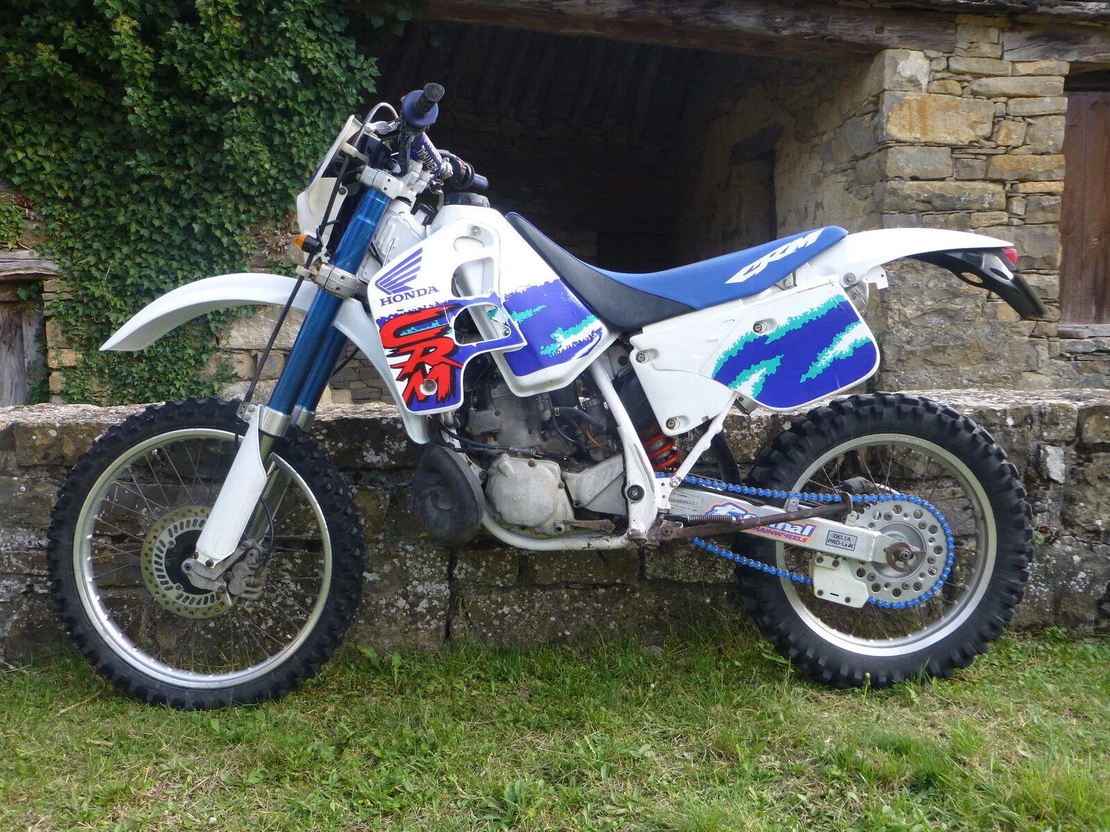 Honda crm 250. Honda crm250 2т. Honda CRM 250 R mk2. Honda CRM 250 Supermoto.