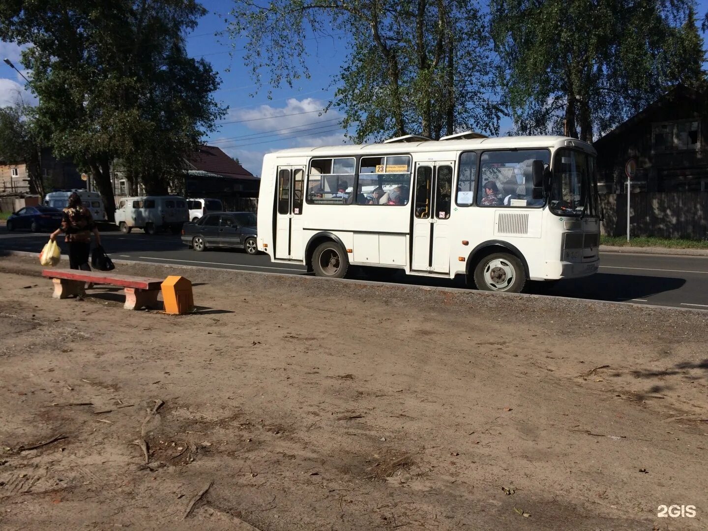 Автобус в поселке. Автобус Сыктывкар. Авария автобуса Сыктывкар. 23 Автобус Сыктывкар.