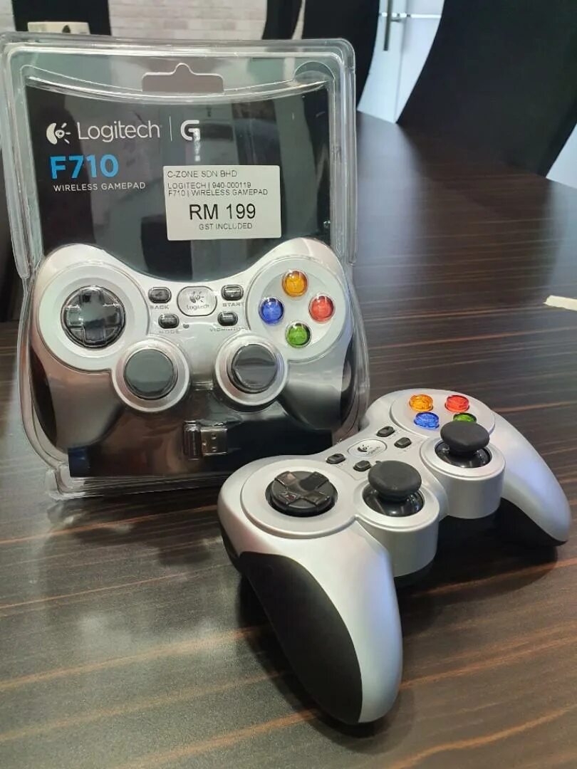 Logitech f710. Logitech f710 фото. Logitech f710 black. Геймпад logitech f710 белый. Logitech 710 геймпад.