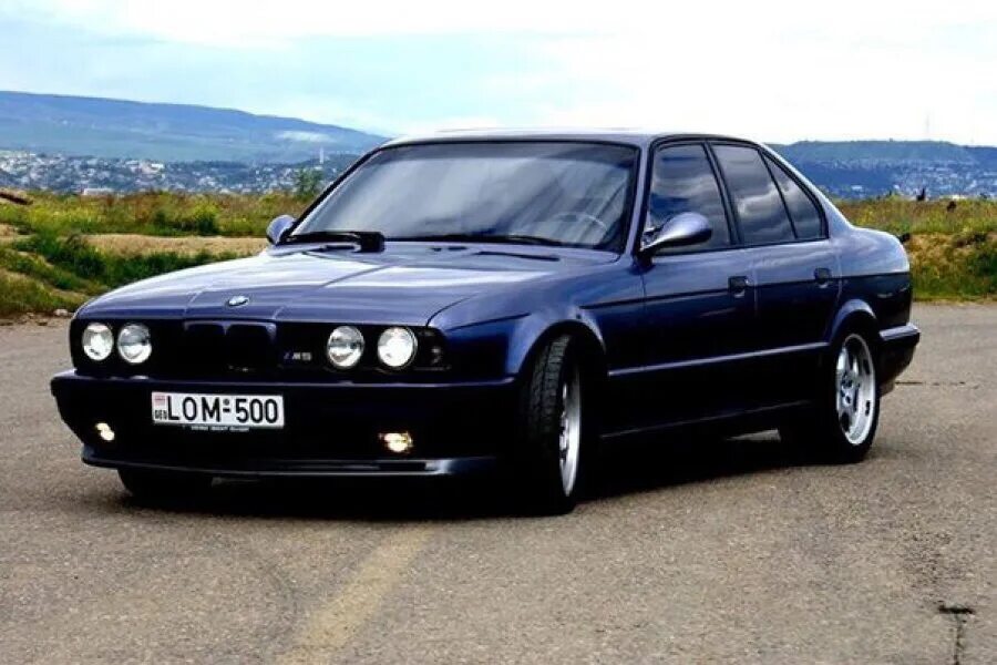 Авито купить е34. BMW 525 e34. BMW 5 e34. BMW e34 520. BMW 5 Series (e34).