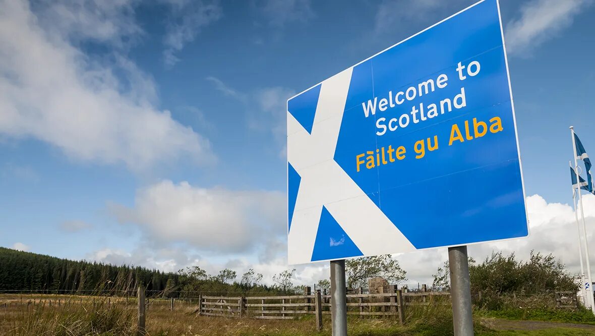 Welcome to the uk. Welcome to Scotland. Welcome to England. Welcome uk