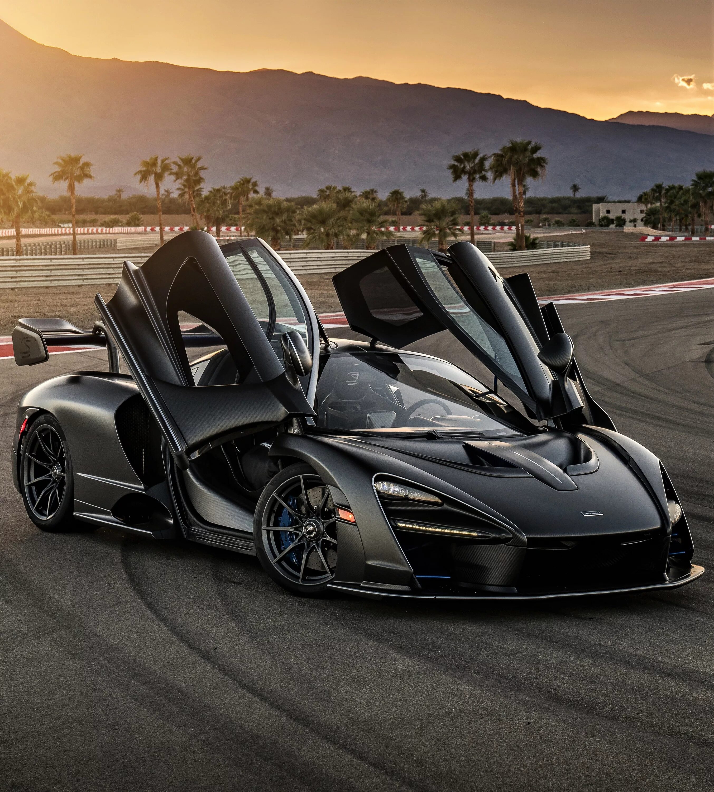 Ssc ultimate aero tt 2009. Машина арринера. 2007 gumpert apollo sport. Супер хорошие картинки. Бугати чироне суперспорт.