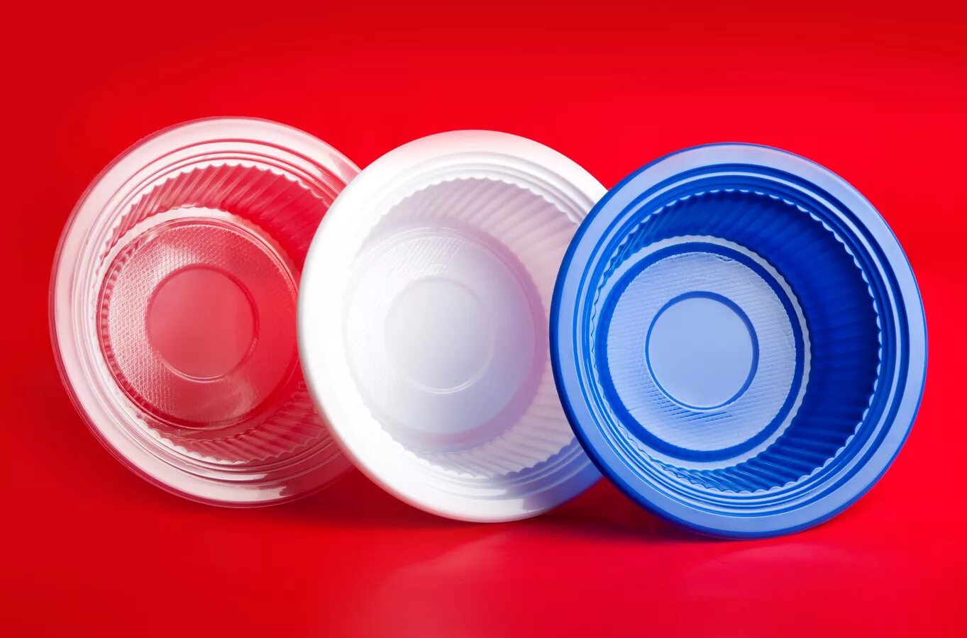 Plastic plates