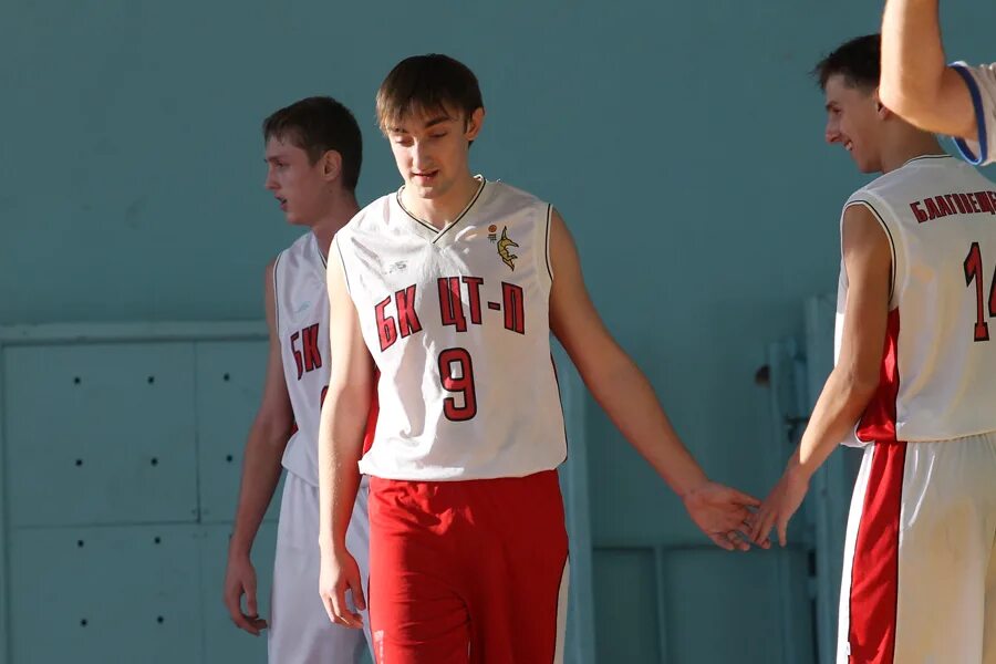 В университетской баскетбольной секции занимается 100 девушек. В университетской баскетбольной секции занимается 100 девушек. Студенческий баскетбол. В университетской баскетбольной секции занимается 100 девушек. Студенческий баскетбол в финляндии.