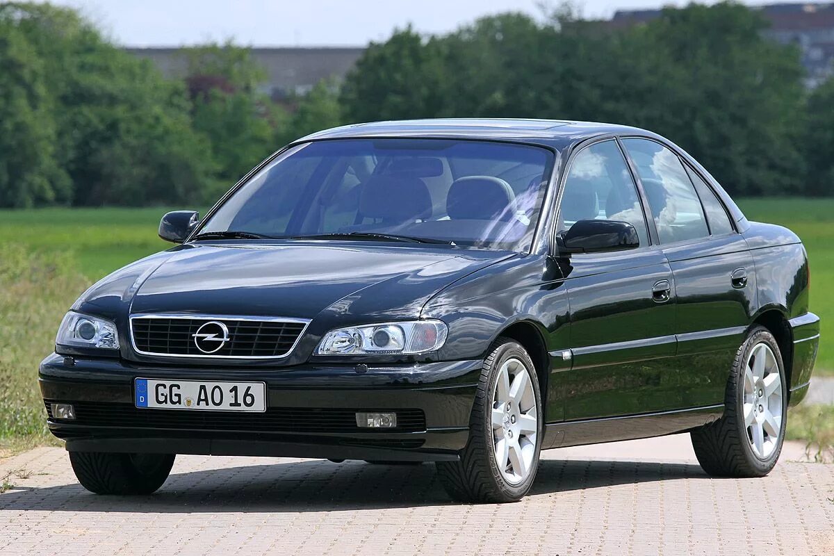 Купить опель омега рестайлинг. Opel Omega b. Opel Omega b 2003. Opel Omega 2001. Opel Omega b 1994-1999.