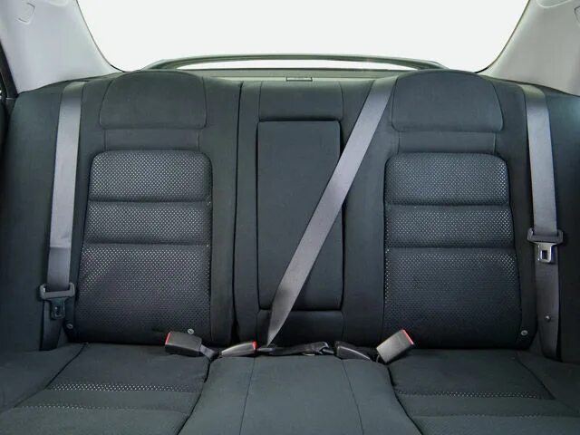 Задние сиденья мазда 6. Мазда 6 салон задние сиденья. Mazda 6 GH заднее сиденье.
