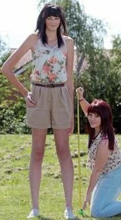 Dievča (18) meria 206 cm a nezmestí sa do auta! - galéria Topky.sk 