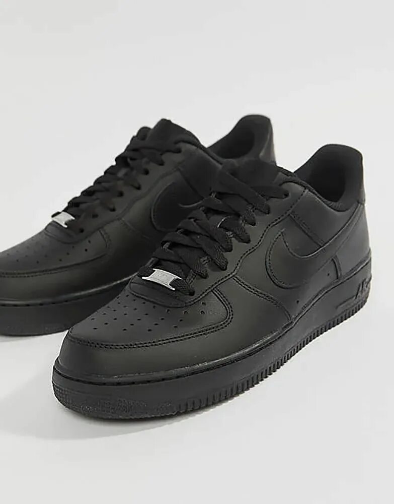 Nike lv8 utility. Кроссы nike мужские 2020. Nike кроссовки детские черные. Nike air force 1 '07 low all black черные. Nike air force 1 lv8 black.