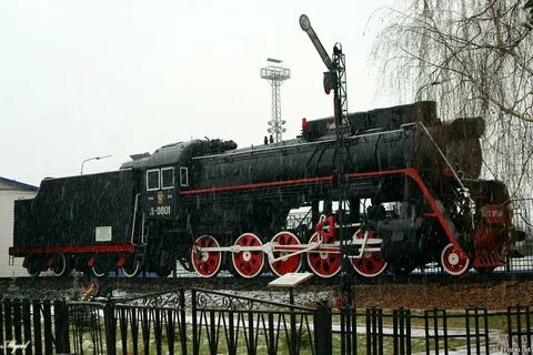 Паровоз стоит