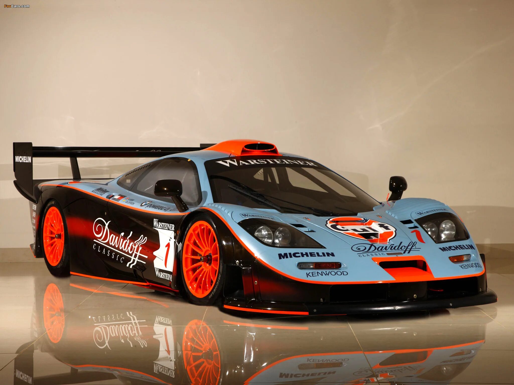 Самые крутые гоночные машины. MCLAREN f1 GTR Longtail. MCLAREN f1 GTR 1997. MCLAREN f1 GTR lt. 1/24 MCLAREN f1 GTR 1997.