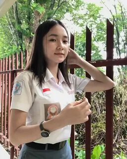 Cantik sekolah