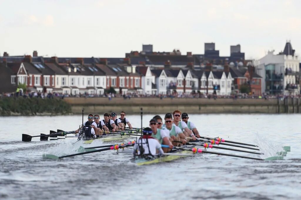 лодочные гонки оксфорд и кембридж 1829. лодочные гонки оксфорд и кембридж. оксфорд и кембридж соревнования по гребле. лодочная регата оксфорд кембридж. гребля оксфорд кембридж.