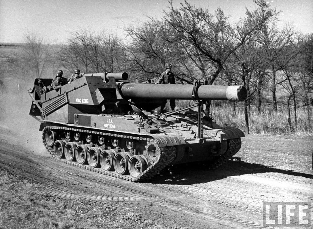 Caterpillar 797f. Самый2 большой танк в мире. Бтс-2 тягач танковый. Пятибашенный тяжелый танк т- 35. Танк памятник т34 85.