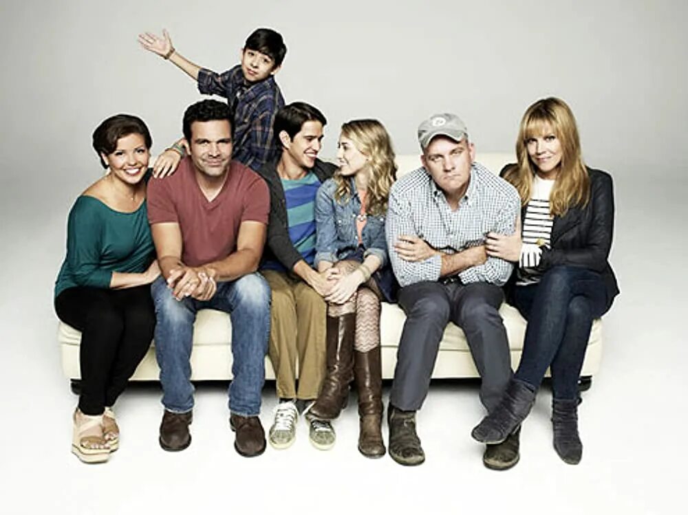 Добро пожаловать в семью сериал 2013. Добро пожаловать в эдом 2022. Добро пожаловать в эдем сериал netflix. Добро пожаловать в семью фильм 2021. Фильм добро пожаловать в 7.