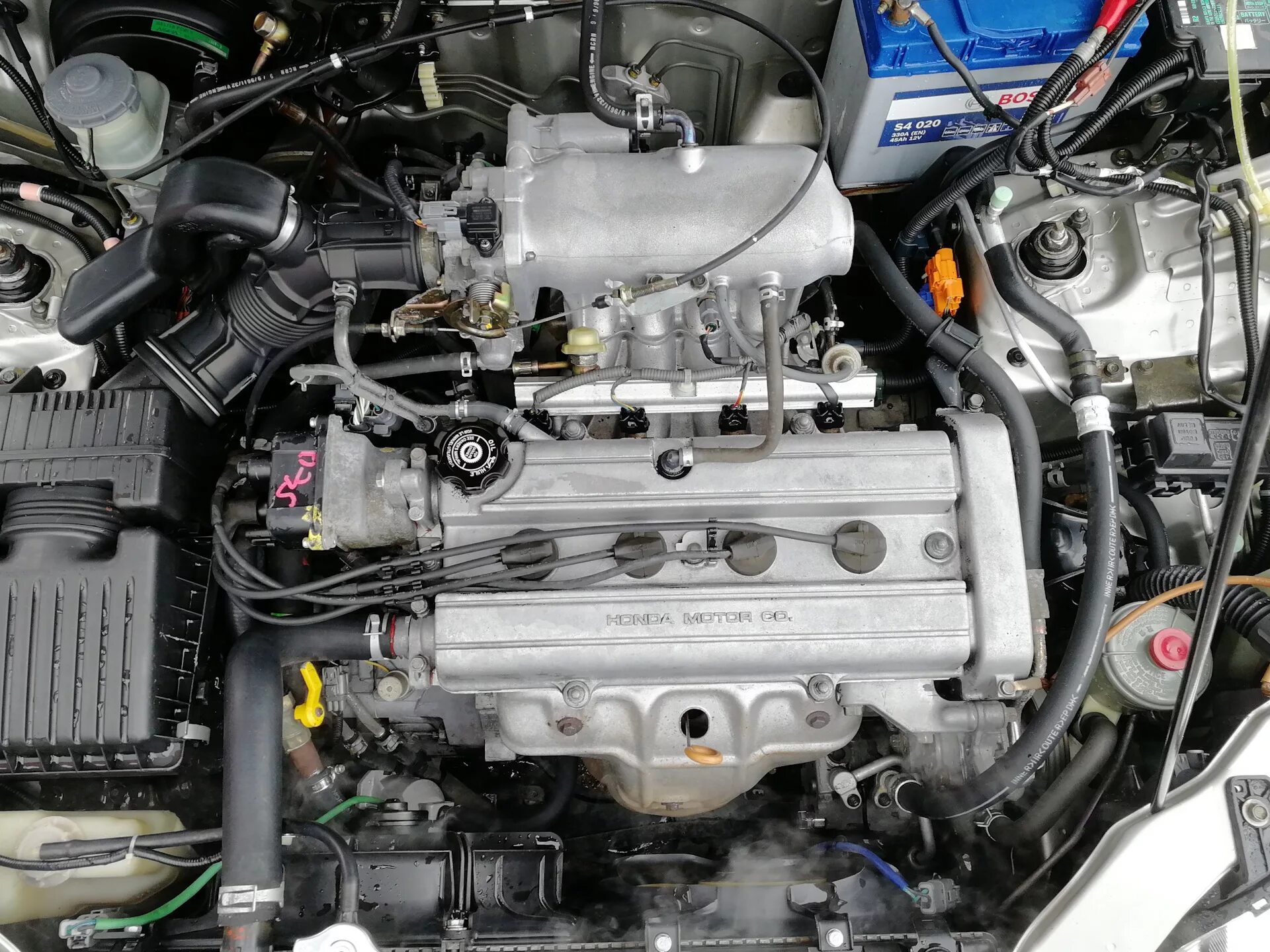 Двигатели хонда срв 2 поколения. Мотор v20 Honda CR-V. Honda CRV rd1 мотор. Мотор Хонда CRV 2.0. Двигатель Хонда ЦРВ РД 1.
