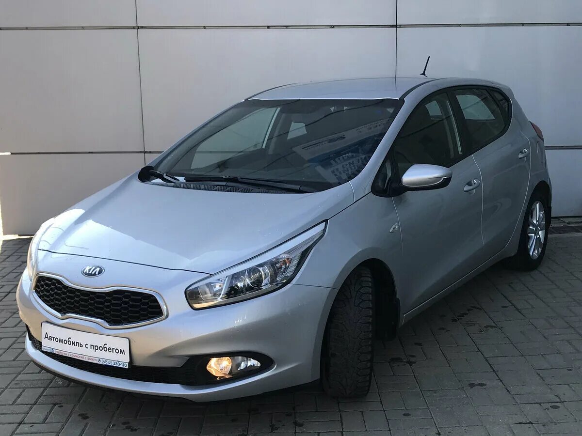 Купить киа сид с пробегом на авито. Kia Ceed 2012. Kia cee d 2012. Kia Ceed 2012 хэтчбек. Kia СИД 2012.