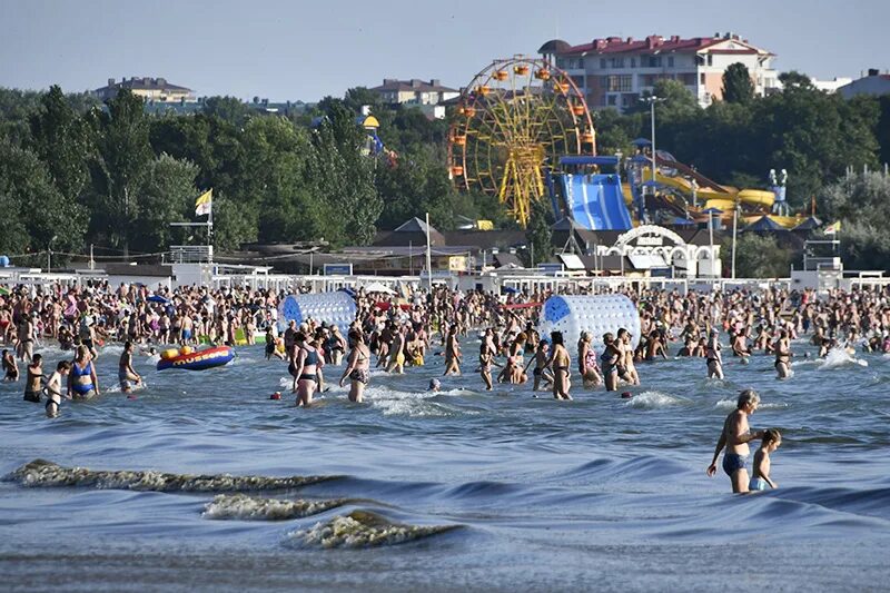 Черное море цветет анапа. Море в анапе в августе 2022. Анапа 6 августа. Пляж джемете август 2022. 2021 центральный пляж анапа.