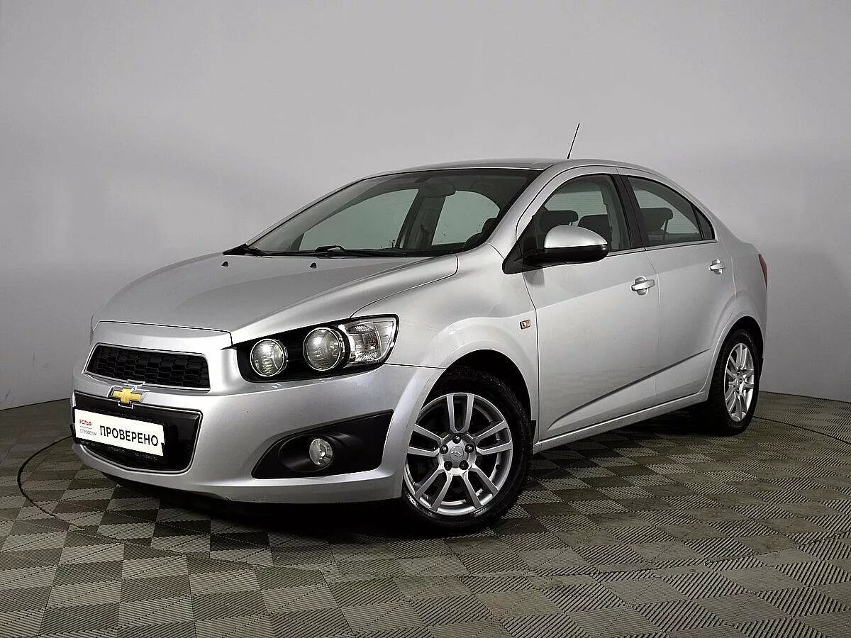 Chevrolet Aveo 2013. Chevrolet Aveo седан 2013. Шевроле Авео седан 2013. Шевроле Авео хэтчбек 2013. Купить б у шевроле авео