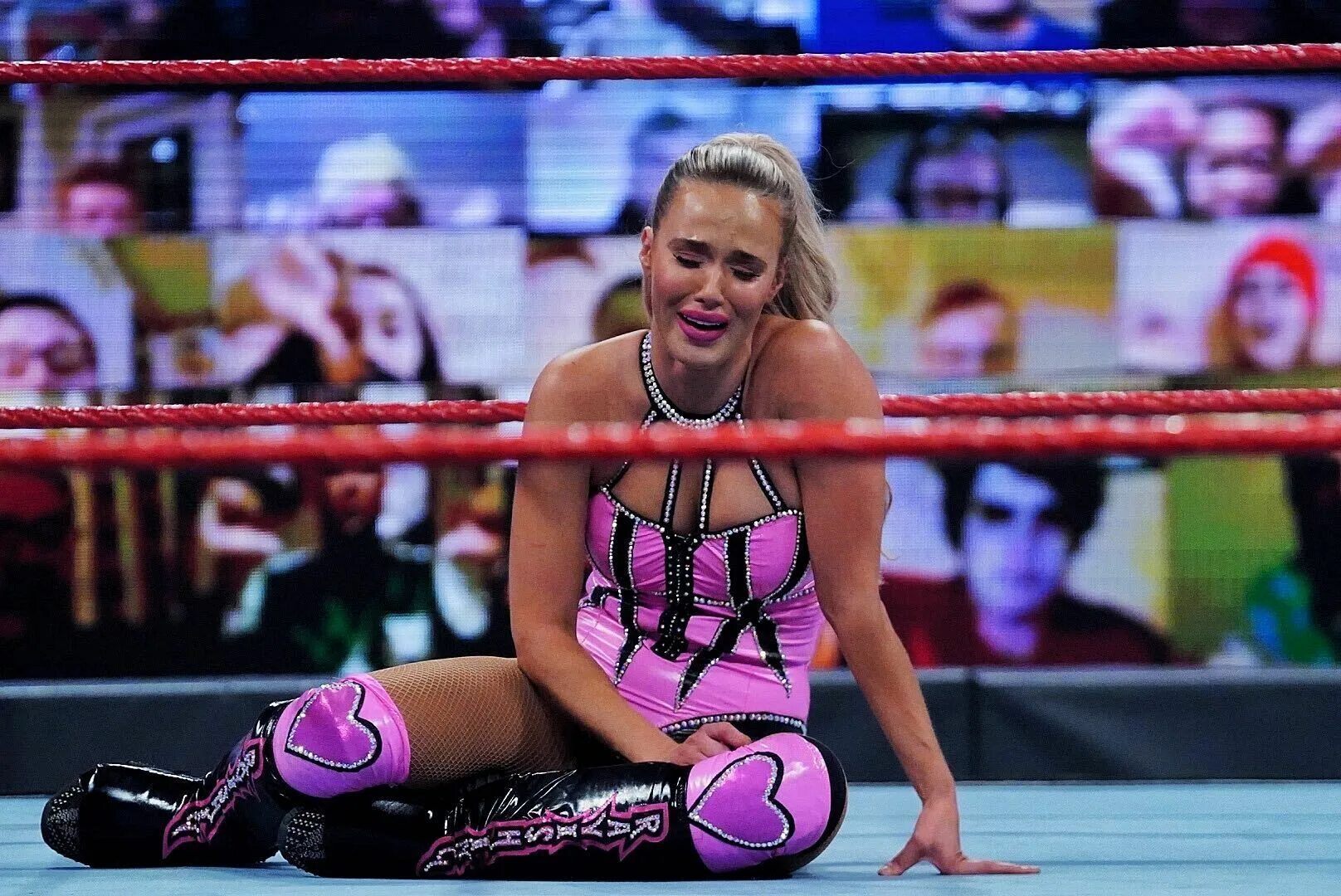 Wwe lana nxt. Лана wwe онлифанс. Lana raw. Liv morgan wwe 2020. Lana raw.